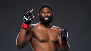 Triumphant Curtis Blaydes Wallpaper