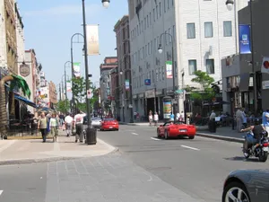 Trois Rivieres Downtown Street Scene Wallpaper