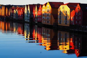 Trondheim Nidelva River Reflections Wallpaper
