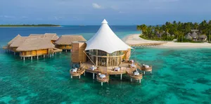 Tropical Paradise In Maldives Island Wallpaper