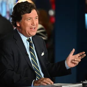 Tucker Carlson Wallpaper