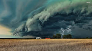 Tumultuous Thunderclouds Wallpaper