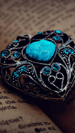 Turquoise Butterfly Pendant Vintage Style Wallpaper