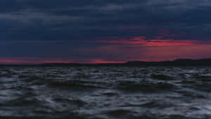 Twilight Sea Red Skyline Wallpaper