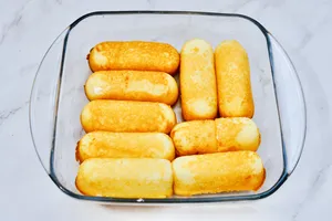 Twinkiesin Glass Dish Wallpaper