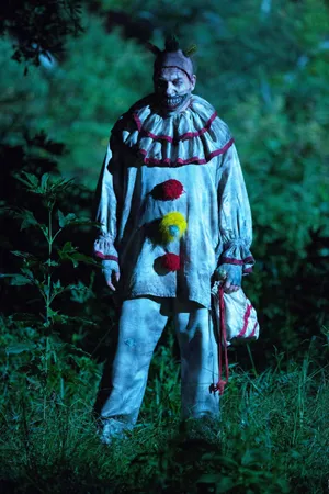 Twisty The Clown Horror Villain Wallpaper