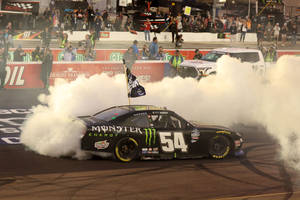 Ty Gibbs Smoking Tires Desert Diamond Wallpaper