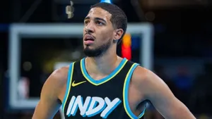 Tyrese Haliburton Indiana Pacers Court Side Wallpaper