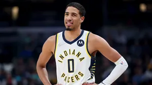 Tyrese Haliburton Indiana Pacers Court Side Wallpaper