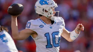 U N C Quarterback Drake Maye Action Shot Wallpaper