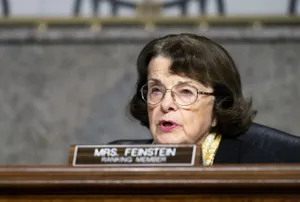 U.s. Senator Dianne Feinstein With Name Placard Wallpaper