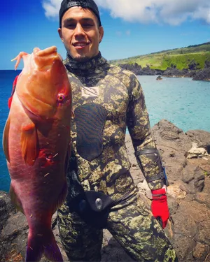 Ufc Fighter Brad Tavares Fishing Wallpaper