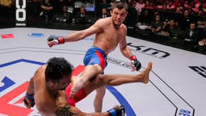 Umar Nurmagomedov Landing His Kick Wallpaper