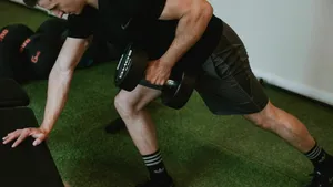 Unilateral Exercise For Biceps Improvements Wallpaper