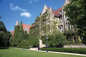 University Of Chicago Hedges Wallpaper