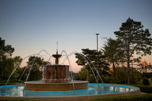 University Of Kansas Fountain During Sunset Wallpaper