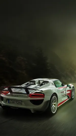 Unleashing The Power Of The Porsche 918 Spyder Wallpaper