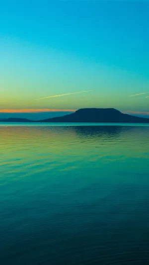 Unwind With A Calming Iphone Wallpaper