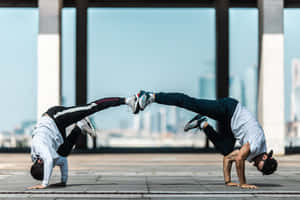 Urban Hip Hop Dancers Synchronized Move.jpg Wallpaper
