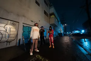 Urban Nightlife Scene Wallpaper