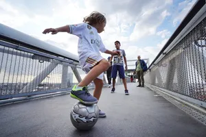 Urban_ Street_ Soccer_ Skills.jpg Wallpaper