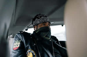 Urban Style Manin Car Wallpaper