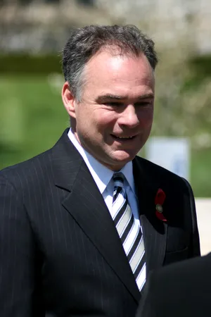 Us Politician Tim Kaine Outdoors Wallpaper