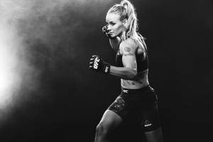 Valentina Shevchenko Ufc Fighter Monochrome Wallpaper