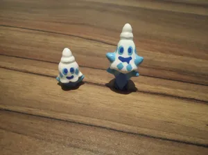 Vanillite And Vanillish Figure Toy Wallpaper