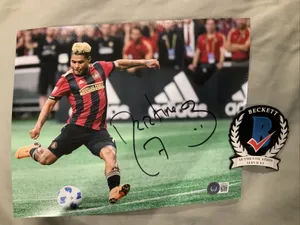 Venezuelan Professional Footballer Josef Martinez Kick Wallpaper