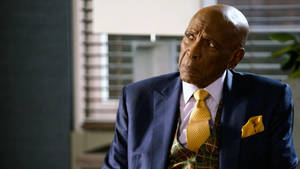 Versatile American Actor Louis Gossett Jr. In The Good Fight Wallpaper