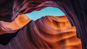 Vibrant Antelope Canyon Arch Wallpaper