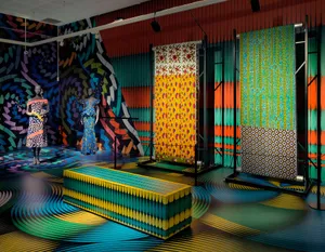 Vibrant Fashion Exhibit Display Wallpaper