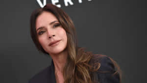 Victoria Beckham Elegant Style Wallpaper