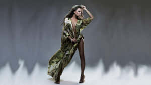 Victoria Beckham Fashion Icon Wallpaper