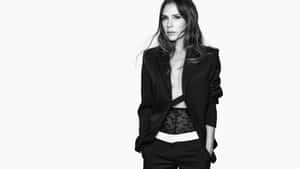 Victoria Beckham Stylish Black Suit Wallpaper