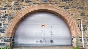 Vintage Aesthetic No Parking Garage Door Wallpaper