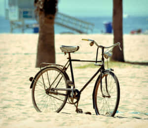 Vintage Beach Cruiser Bike By The Seashore Wallpaper