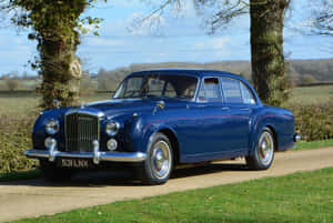 Vintage Bentley S2 In Pristine Condition Wallpaper