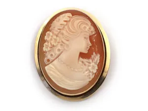 Vintage Cameo Brooch Wallpaper