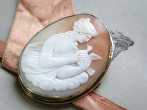 Vintage Cameo Brooch Wallpaper