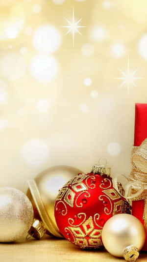 Vintage Christmas Ornaments Sparkle Wallpaper