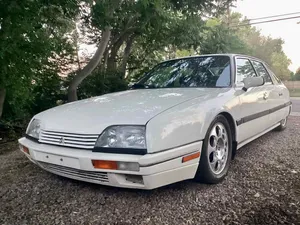 Vintage Citroen C X Sedan Wallpaper