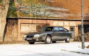 Vintage Citroen C X Winter Scene Wallpaper