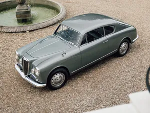 Vintage Lancia Aurelia B20 G T Overhead View Wallpaper