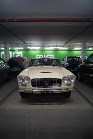 Vintage Lancia Flaminia Parked Wallpaper