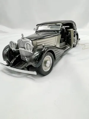 Vintage Maybach Zeppelin Model Wallpaper