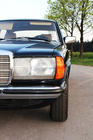 Vintage Mercedes Front View Wallpaper