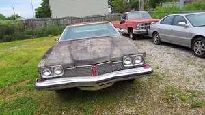 Vintage Pontiac Catalina In Pristine Condition Wallpaper