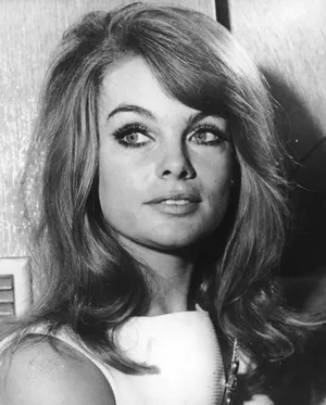 Vintage Portraitof Iconic Model Wallpaper